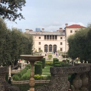 Meet your Posher, Yesenia